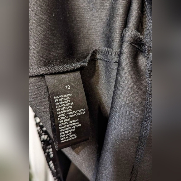 5/$25 Black & Metallic Dress Size 10 - Picture 9 of 9